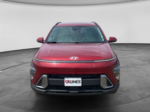 Used 2024 Hyundai Kona SEL FWD image 4