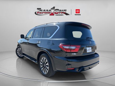 Used 2022 Nissan Armada SL w/ Midnight Edition Package image 6