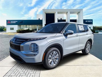 New 2025 Mitsubishi Outlander ES