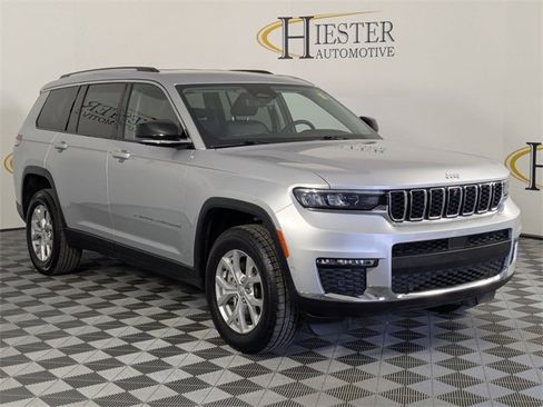 Used 2023 Jeep Grand Cherokee L Limited w/ Luxury Tech Group II image 2