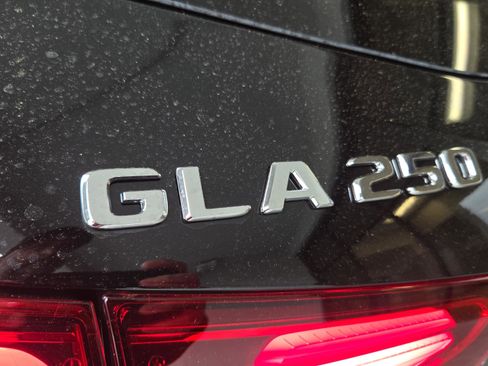 New 2026 Mercedes-Benz GLA 250 image 11