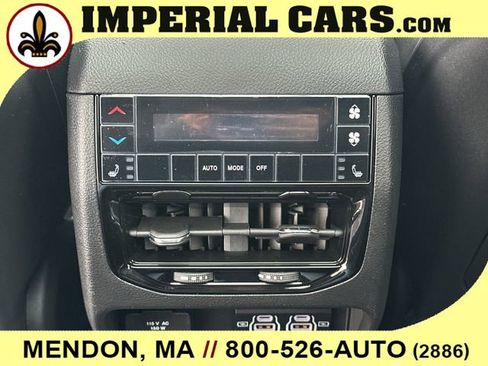 New 2025 Jeep Grand Cherokee L Limited w/ Black Appearance Package AWD/4WD image 21