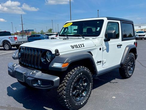 Used 2022 Jeep Wrangler Sport AWD/4WD image 3