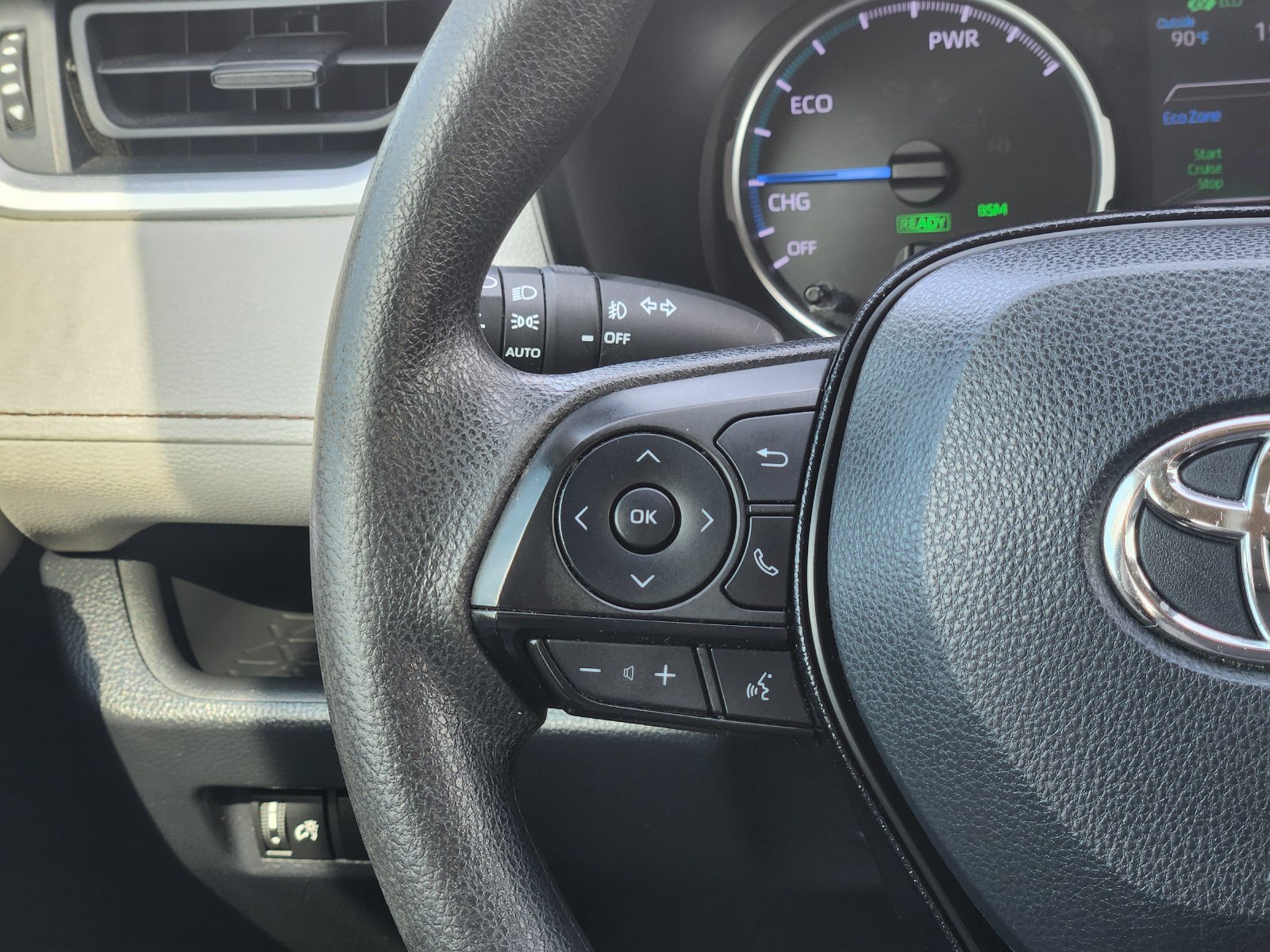 Used 2020 Toyota RAV4 XLE AWD/4WD image 31