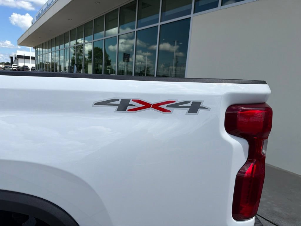 Used 2025 Chevrolet Silverado 2500 LT w/ Convenience Package AWD/4WD image 15