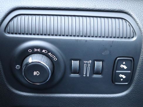 Used 2024 Jeep Wagoneer L Series III w/ Flexible Seating Group AWD/4WD image 51