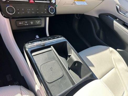 New 2026 Hyundai Tucson Limited AWD/4WD image 34