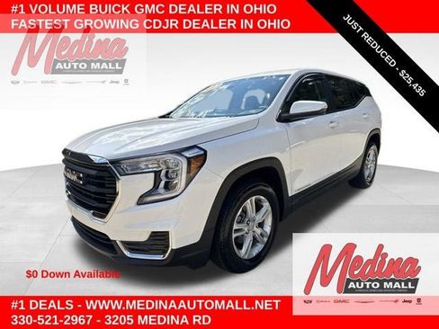 Used 2023 GMC Terrain SLE AWD/4WD image 1