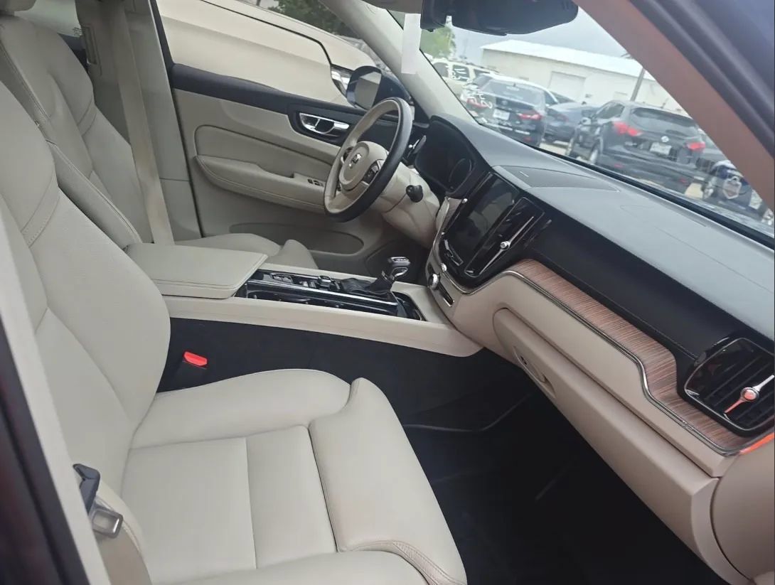 Used 2020 Volvo XC60 T5 Inscription AWD/4WD image 8