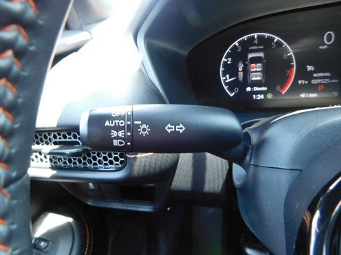 Used 2024 Honda HR-V Sport image 28