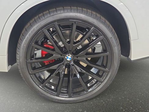 New 2026 BMW X5 sDrive40i image 17