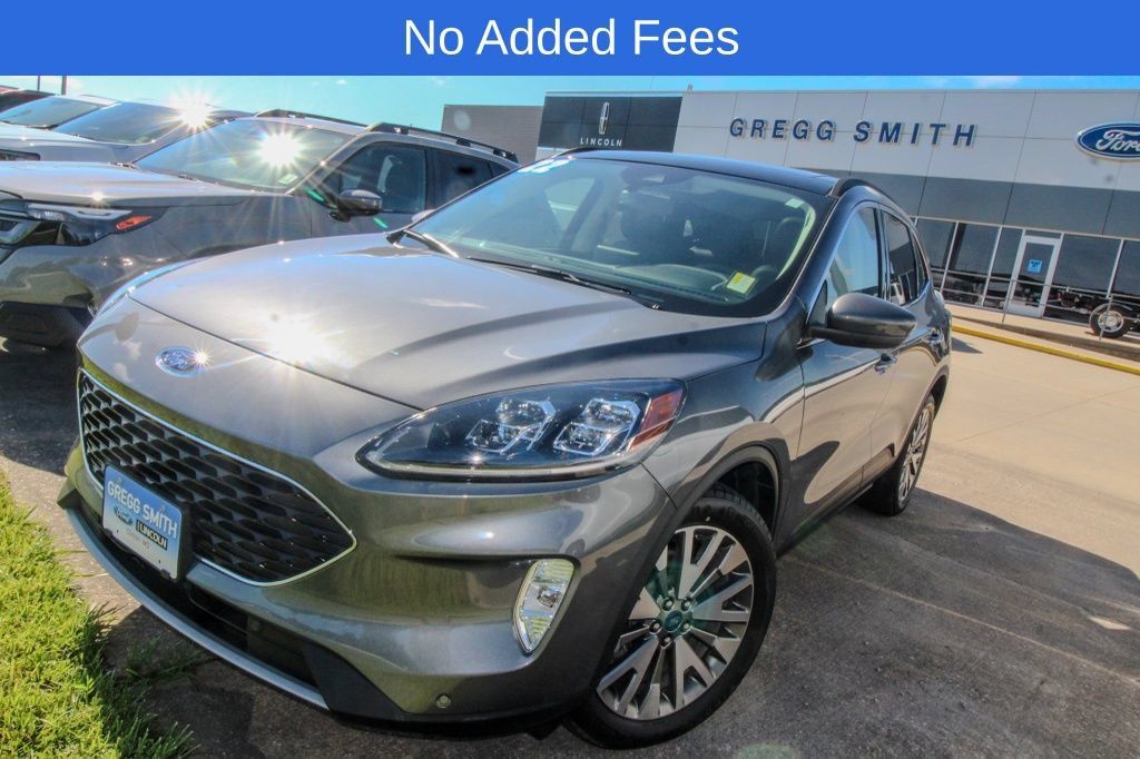 Used 2022 Ford Escape Titanium w/ Class II Trailer Tow Package AWD/4WD image 1