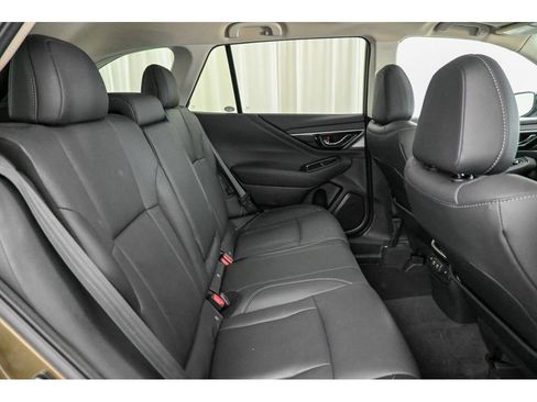 Used 2021 Subaru Outback Limited XT image 18