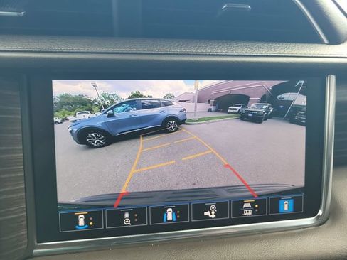 Used 2021 GMC Yukon Denali w/ Denali Premium Package AWD/4WD image 21