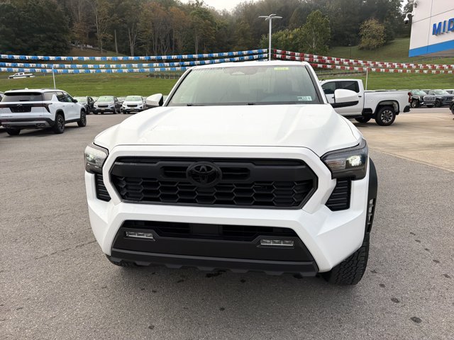 Used 2026 Toyota Tacoma TRD Off-Road AWD/4WD image 11