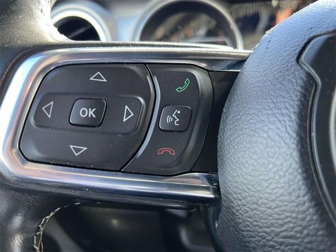 Used 2020 Jeep Wrangler Unlimited Sahara image 20