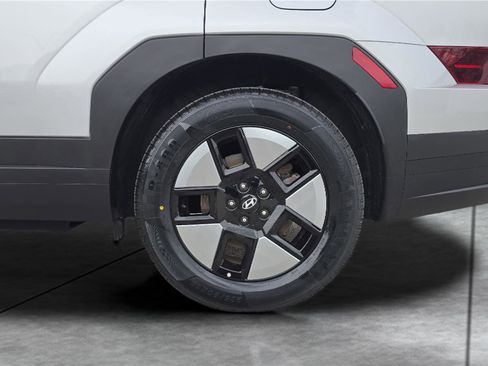 Used 2025 Hyundai Santa Fe SEL image 30