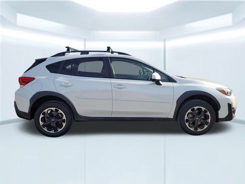 Used 2021 Subaru Crosstrek 2.0i Premium image 7