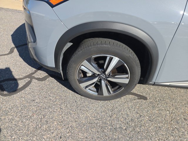 Used 2026 Nissan Rogue SL AWD/4WD image 10