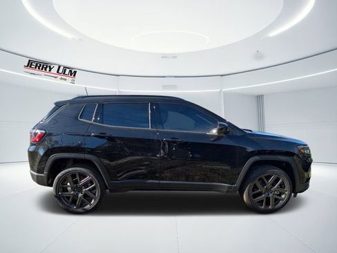 New 2026 Jeep Compass Latitude w/ Sun and Sound Group AWD/4WD image 2