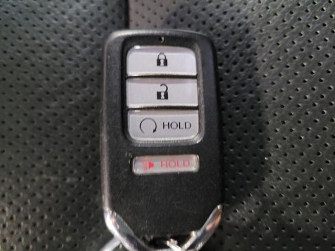 Used 2018 Honda Ridgeline RTL-T image 32