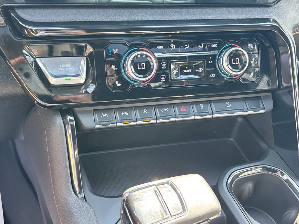Used 2024 GMC Sierra 1500 AT4 w/ Technology Package AWD/4WD image 37