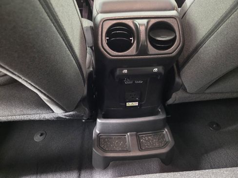 Used 2025 Jeep Wrangler Sahara w/ Safety Group image 27