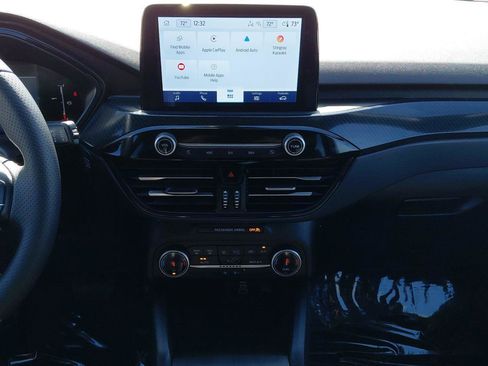 Used 2025 Ford Escape ST-Line image 38