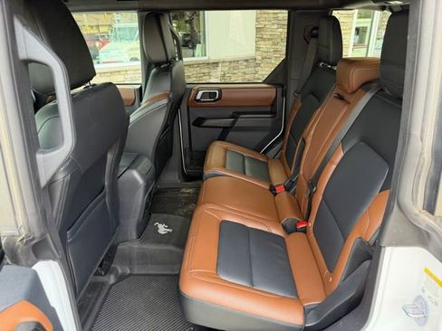 Used 2024 Ford Bronco Outer Banks image 31