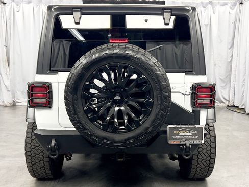 Used 2021 Jeep Wrangler Unlimited Rubicon w/ Dual Top Group image 8