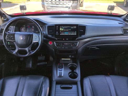 Used 2023 Honda Passport TrailSport image 14