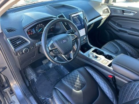 Used 2024 Ford Edge Titanium image 13