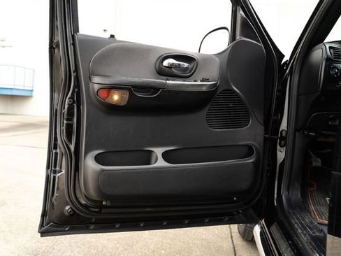 Used 2002 Ford F150 Harley-Davidson image 12