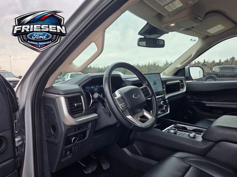 Used 2024 Ford Expedition Max XLT image 12