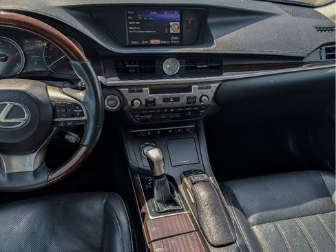 Used 2017 Lexus ES 350 w/ Luxury Package FWD image 20