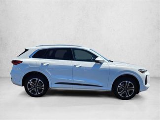 Used 2025 Audi Q5 Premium w/ Convenience Package AWD/4WD video 4