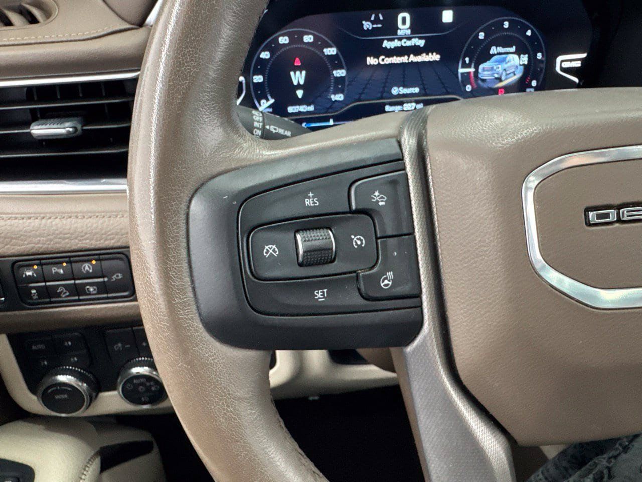 Used 2022 GMC Yukon Denali AWD/4WD image 23