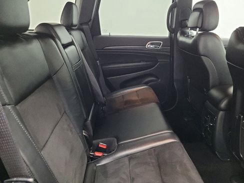 Used 2020 Jeep Grand Cherokee Altitude image 19