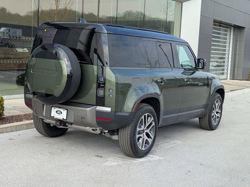 New 2026 Land Rover Defender 110 S image 8