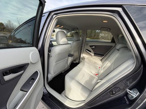 Used 2011 Toyota Prius Three image 13