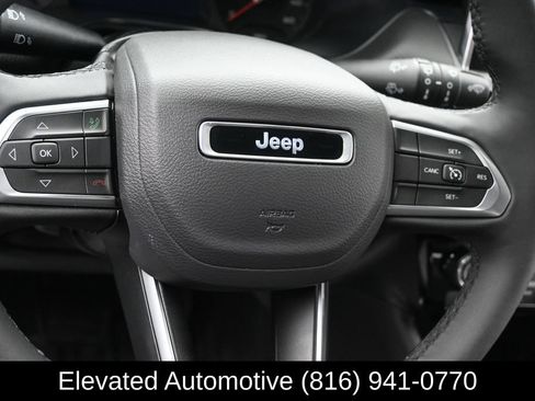 Used 2025 Jeep Compass Latitude w/ Altitude Special Edition AWD/4WD image 16