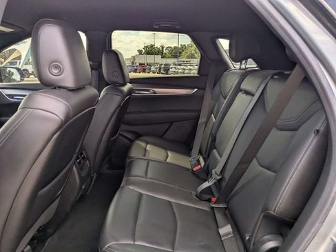 Used 2023 Cadillac XT5 Luxury FWD image 14