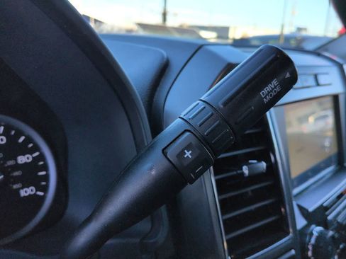 Used 2022 Ford F350 XLT image 30