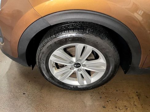 Used 2018 Kia Sportage LX image 14