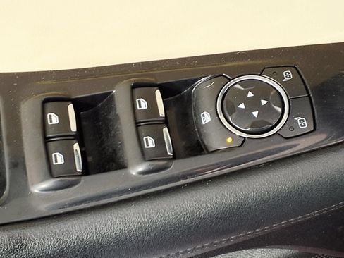 Used 2016 Ford Edge SEL w/ Equipment Group 201A AWD/4WD image 15