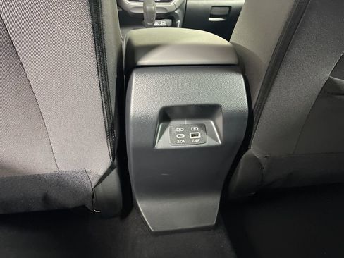 Certified 2025 Subaru Crosstrek 2.0i Premium image 16