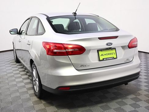 Used 2016 Ford Focus SE FWD image 4
