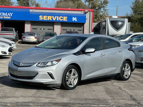 Used 2017 Chevrolet Volt LT image 1