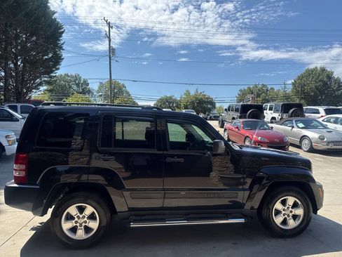 Used 2012 Jeep Liberty Sport w/ Popular Equipment Group RWD image 6