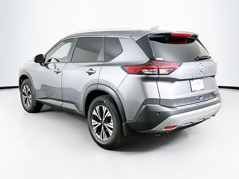 Used 2023 Nissan Rogue SV w/ SV Premium B Package FWD image 5